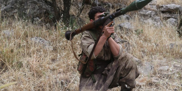 Di 24 saetên dawî de 12 dagirker hatin cezakirin, çeperek û çekeke A4 hate rûxandin