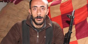 TAYBET-Bi moraleke mezin, bi sekneke şoreşgerî tev digeriya. Jibo ciwanên derdora xwe jî dibu hêz û bawer