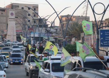 Ciwanên Raqayê li dijî gefên li ser Jîyana Rêber Apo meşiyan