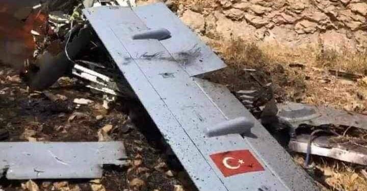 Li Sengeserê balafira hewayî ya bêmirov a dewleta Tirk a dagirker ket