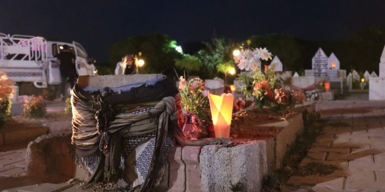 Ciwanên Êzidî bi meşekê Şehîdên fermanê bibîr anîn