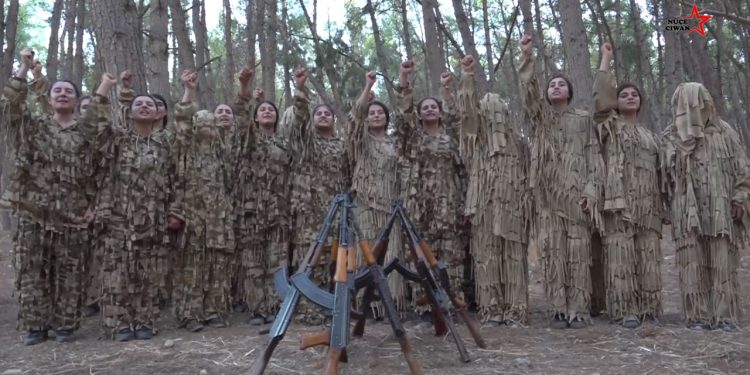 Koma Jinên Ciwan a 20 Kesî tevlî nava refên azadiyê bû û 15’ê Tebaxê Cejna Vejînê silav kir