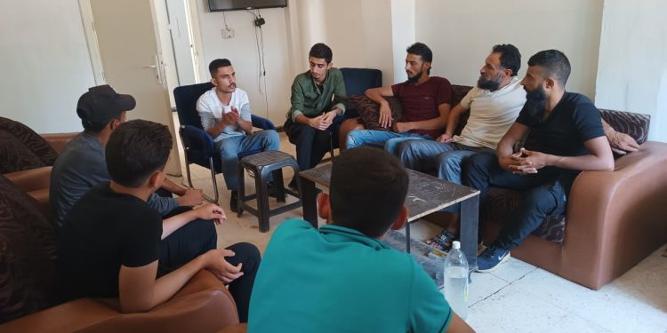 Ciwanên Tirbespîyê xwe perwerde dikin û li hember kevneşopiyên civakê tedikoşin