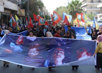 Li Minbicê meşa piştgiriyê ji bo QSD’ê: Em ê bajarê xwe biparêzin