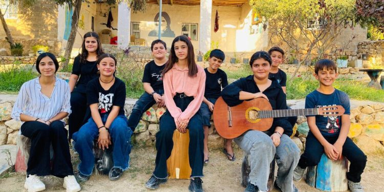 Jîn û jiyana wargeha Mexmûrê