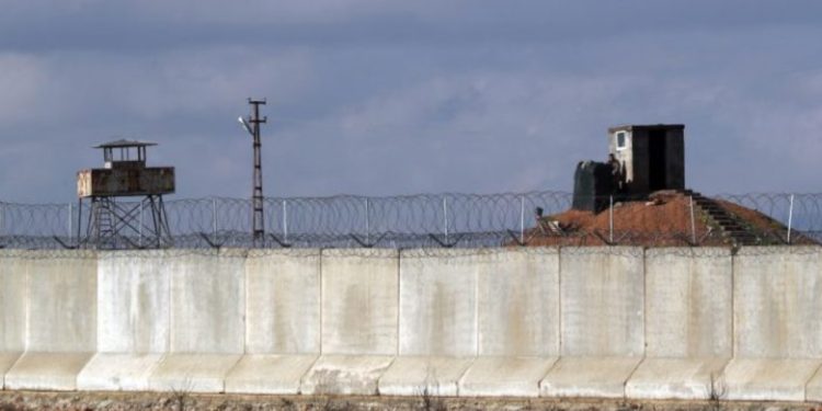 Ciwanek li sînorê Idlibê ji aliyê leşkerên Tirk ve hate kuştin