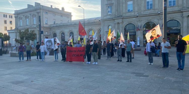 Ciwanên Fransayê di nava çalakiyê de ne!