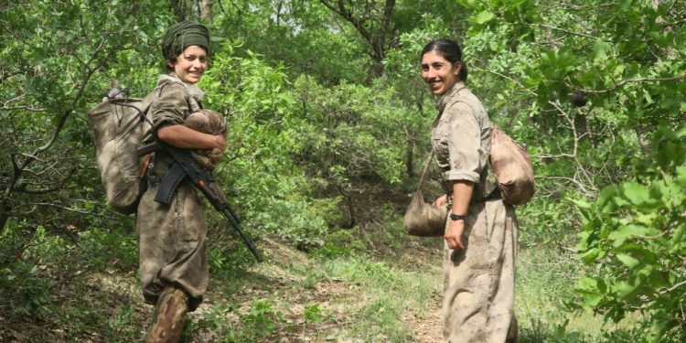 HPG: 4 dagirker hatin cezakirin, derb li 2 helîkopteran hate xistin