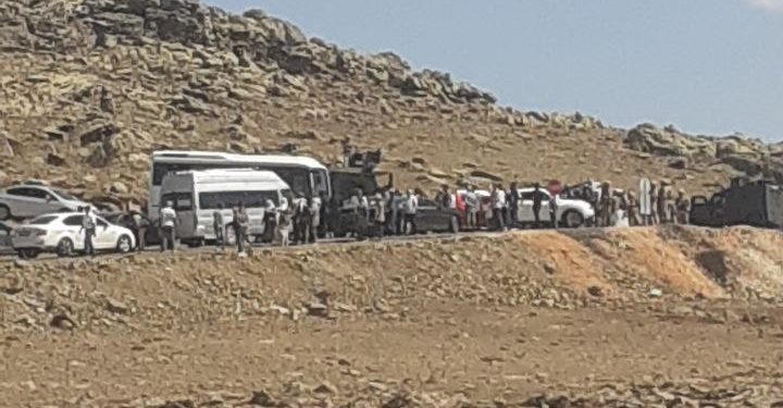 Girseya ku ji bo sersaxiyê Şehîd Tolhildan Tekman hat ji aliyê leşkeran ve tê astengkirin