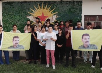 Ciwanên Mexmûrê li hember rêbazên qirêj yên Dewleta Tirk bi Şehîdan daxuyanî dan