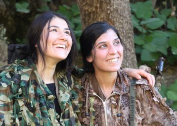 Fermandariya Biryargeha Navendî ya YJA Starê berxwedana Eyaleta Rojavayê Zapê ya Şehîd Delîl silav kir