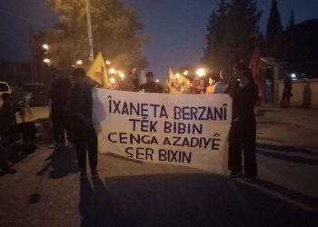 Ciwanên Derbesiyê li dijî xiyanetê meşiyan