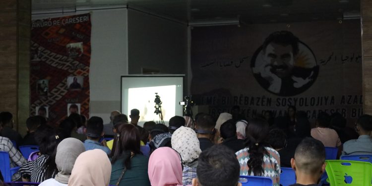 Sempozyum a Sosyolojiya Azadiyê berdewam dike