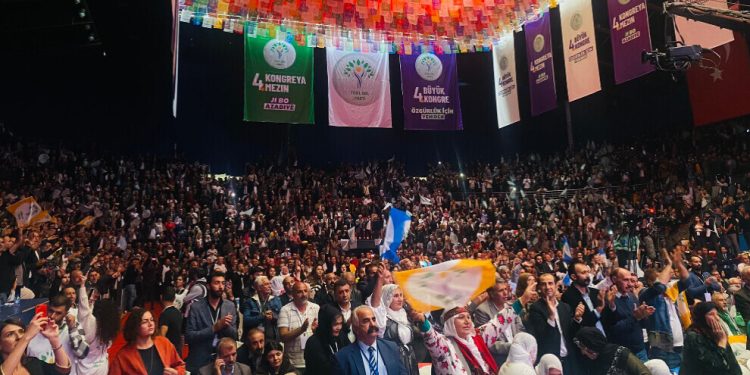 Kongreya Partiya Çepên Kesk destpê kir: Navê nû HEDEP