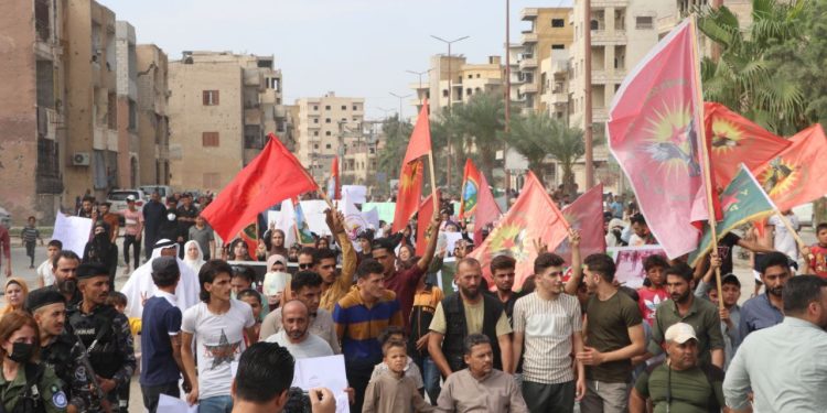 Gelê Reqayê li dijî êrîşên dagirkeriyê daketin qadan