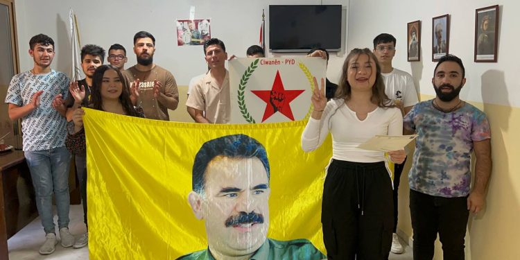 Ciwanên PYD yen Lubnan tevlîbûna xwe ji bo pêngava Azadîyê Ragihandin