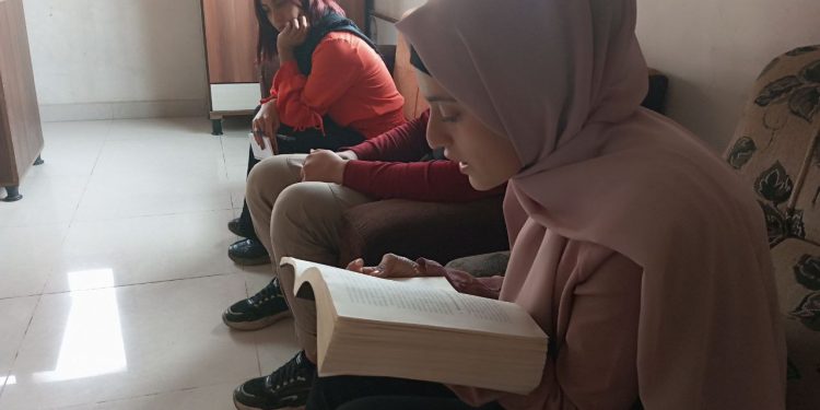 Ciwanên Kobanê ji bo amadekariya Konferansa Azadiyê Rêbertî bixwînin