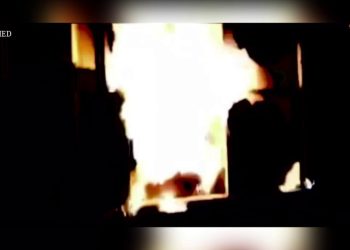 YCWK’ê li Amedê konteynireke faşîstan şewitand