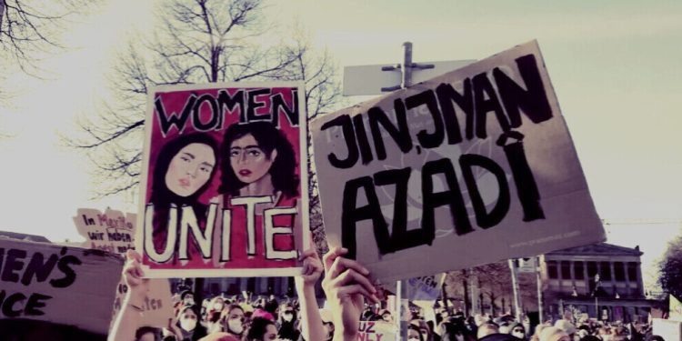 KJK’ê ji bo 25’ê Mijdarê bang kir