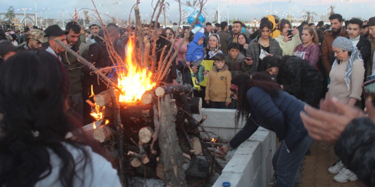 Li Qamişlo bi hezaran gel salvegera PKK pîroz kirin