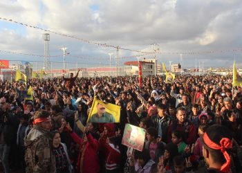 Li Qamişlo bi hezaran gel salvegera PKK pîroz kirin