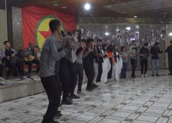 Ciwanên Qamişlo bi şahîyekî salvegera PKK pîroz kirin