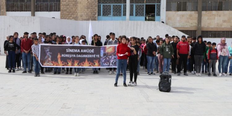Şehîdên Komkujiya Sînemaya Amûdê li Helebê hatin bibîranîn