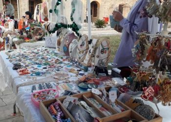 Ji bo pêşandana hunerên destan ên ciwanan, festîvalek hate lidarxistin