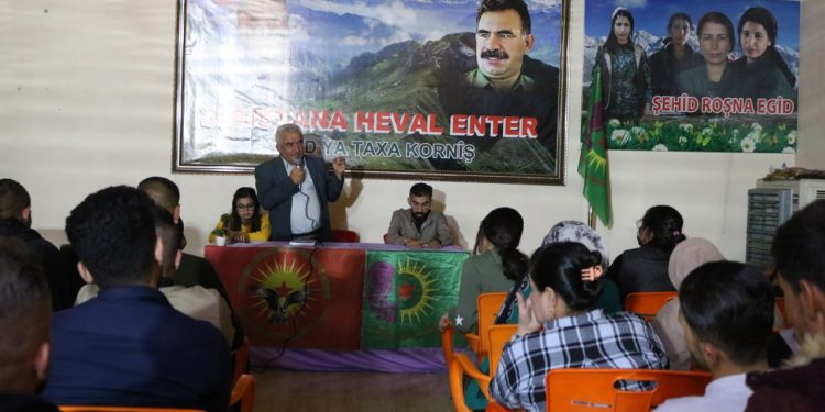 Ciwanên Qamişlo Komxebatekî li ser Civaka Exlaqî û Polîtîk li darxistin