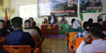 Ciwanên Qamişlo Komxebatekî li ser Civaka Exlaqî û Polîtîk li darxistin
