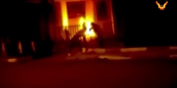 Yekîneyên YCWK’ê li dijî Şaredariya Toroslar a Merîsînê çalakiyek li dar xist