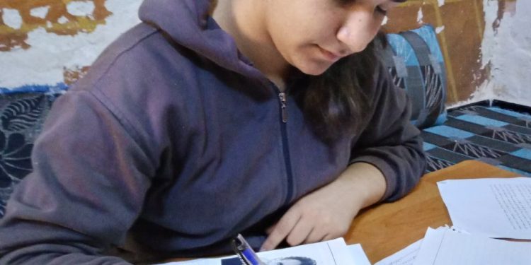 Jinên ciwan bi nameyekê ji Rêber Apo re beşdarî ‘Pengava Azadiyê’ dibin