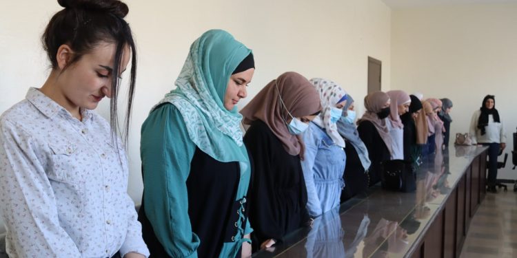 Li Tepqa ye Jinên Ciwan li ser Zayendperestiya Civakî niqaş kir