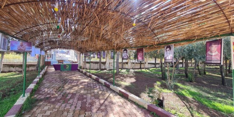 Jinên Ciwan ên Dêrîkê li ser jiyan û tekoşîna Rêber Apo pêşengehekî li darxistin