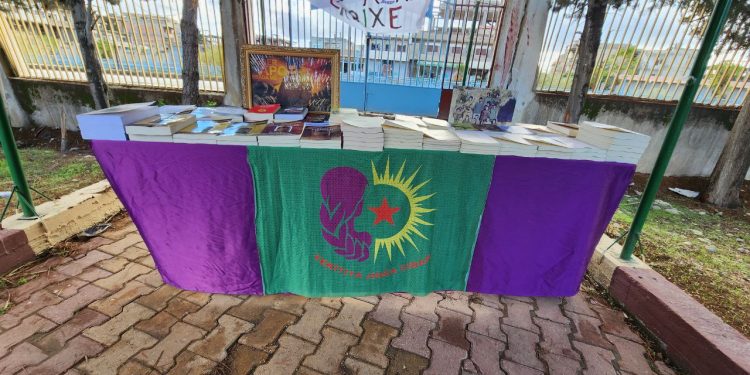 Jinên Ciwan ên Dêrîkê li ser jiyan û tekoşîna Rêber Apo pêşengehekî li darxistin