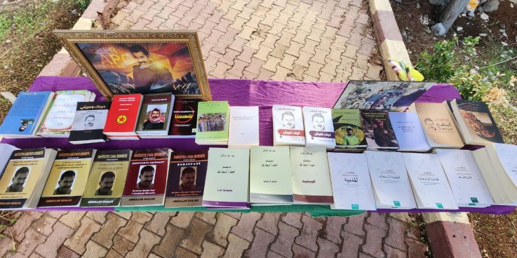 Jinên Ciwan ên Dêrîkê li ser jiyan û tekoşîna Rêber Apo pêşengehekî li darxistin