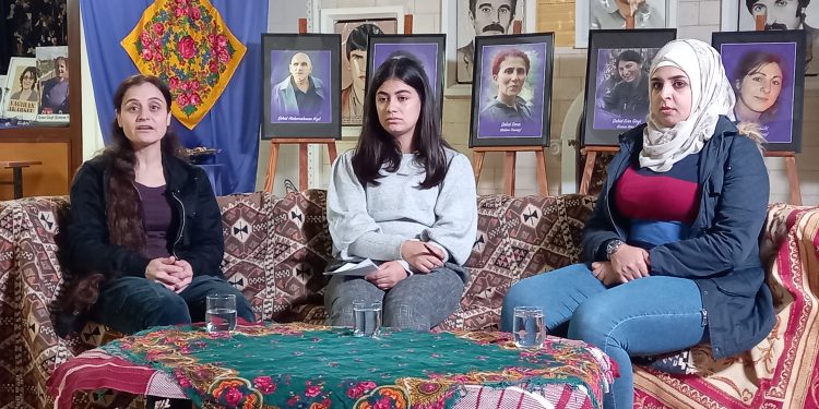 Ciwanên MSD li Fransa hevpeyvînekî û semînerekî dan