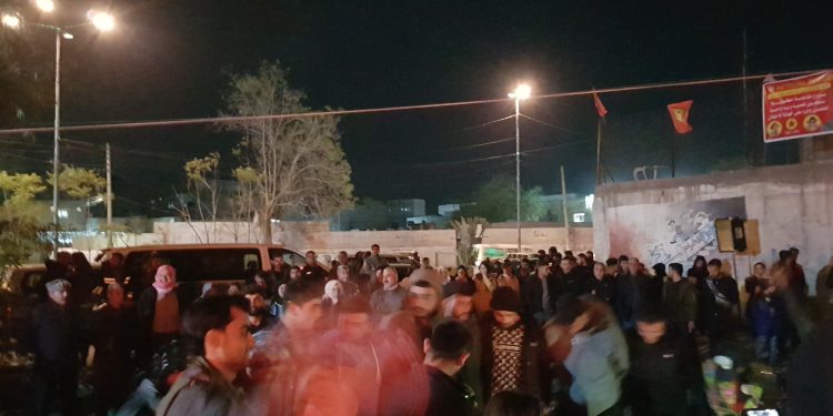 Bi pêşengtîya ciwanan li Minbicê salvegera PKK hat pîroz kirin