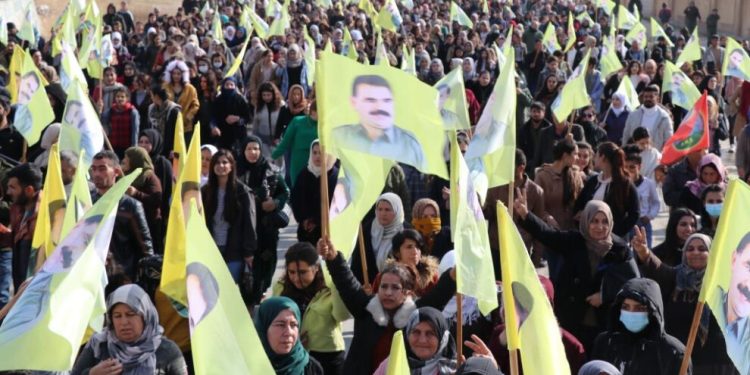 Şêniyên herêma Firatê ji bo hevdîtina bi Rêber APO re meşiyan