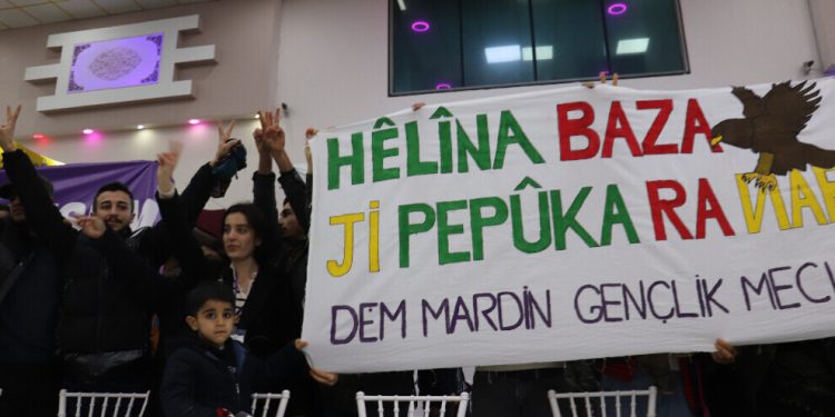 Jinên DEM-GENÇ’ê: Em ê hêza xwe mezin bikin