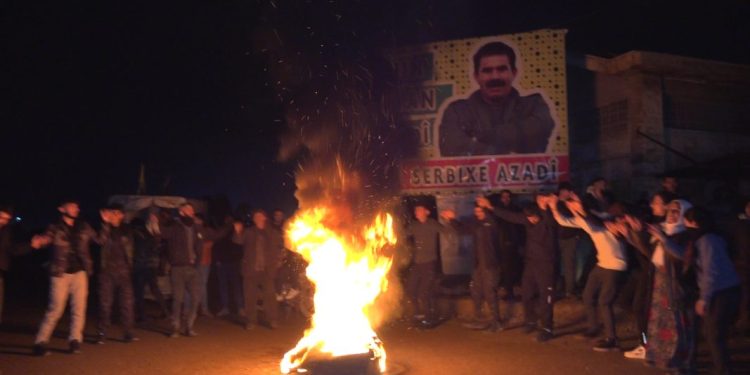 Li Qamişlo bi pêşengtiya jinên ciwan çalakiyên gerîla hatin pîroz kirin