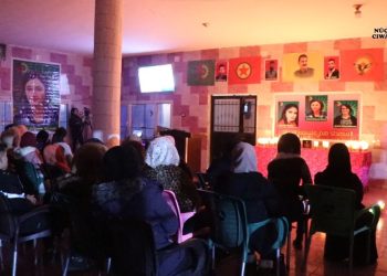 Ciwanên Reqa ji bo salvegera şehîdên Kobanê çalakîyekî li darxistin