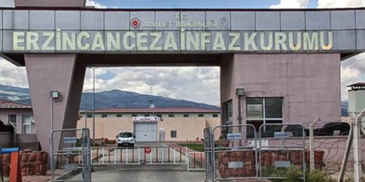 Girtiyên jin ên di greva birçîbûnê de rastî îşkenceyê tên