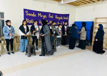 Çalakvanên Mexmûrê: Rêber Apo xeta me ya sor e!