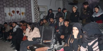 Ciwanên Minbic şehîdên Kobanê bibîranîn û berxwedana gerîla pîroz kirin