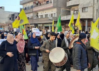 Li Qamişlo li dijî êrîşên dagirkerî meşekî girseyî tê li darxistin