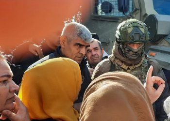 Hêzên Rûsî li Dirbêsiyê ji aliyê gel hatin sekinandin