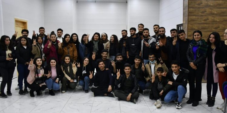 Xwendekarên Demokratîk ên Bakur û Rojhilatê Sûriyê li hev civîyan