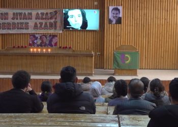 Xwendekarên jin şehîdên komkujiya Parîsê bibîranîn