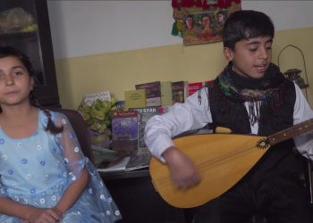 Zarokên Qamişlo çand û huner zindî dikin